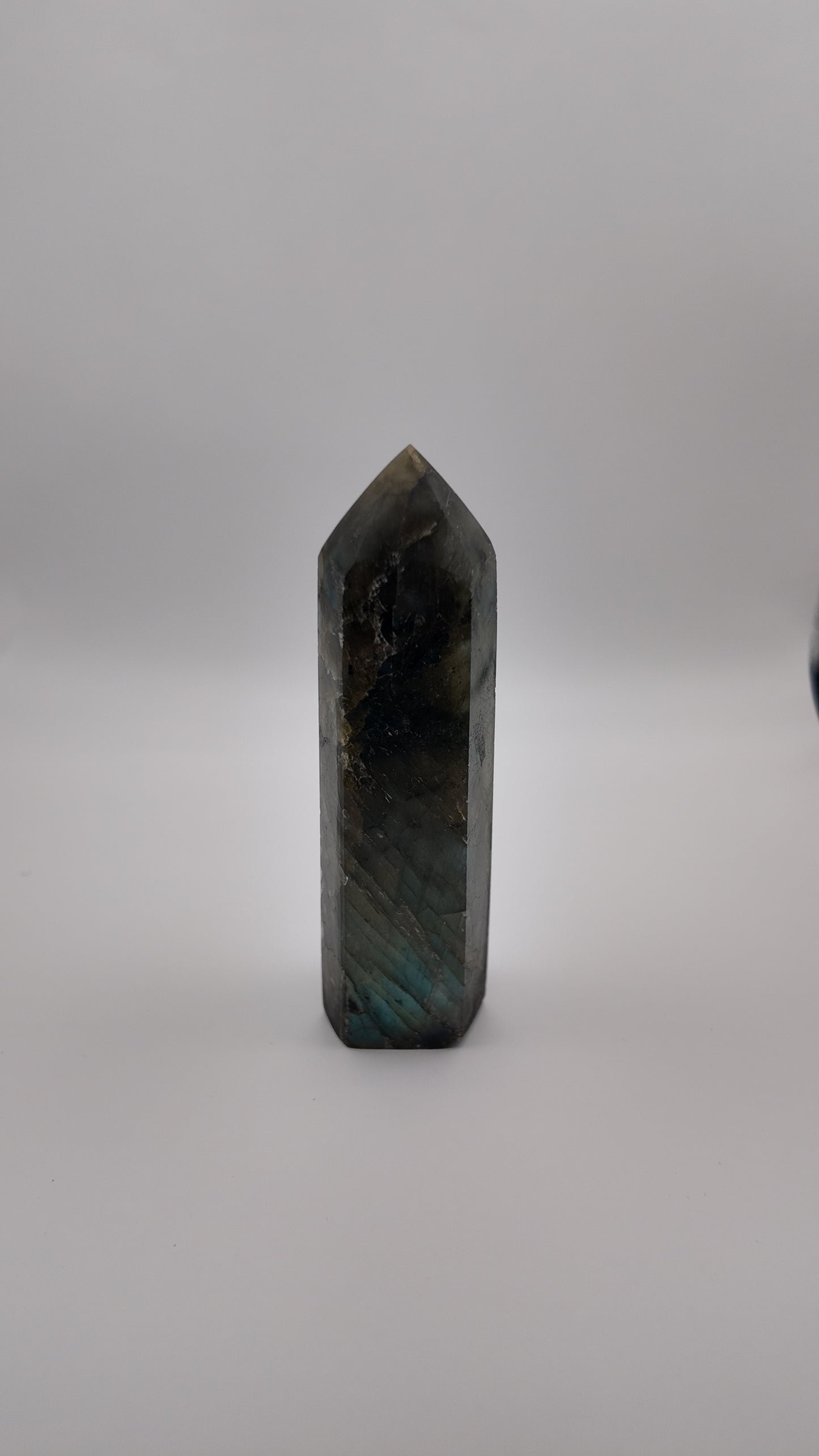 Labrodite Tower ( Small )