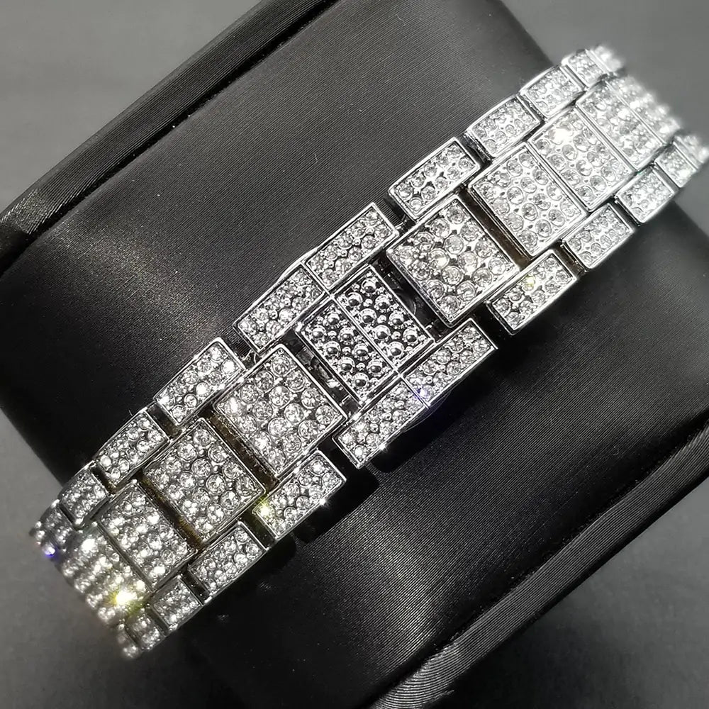 Maataji Crystal Calendar Watch